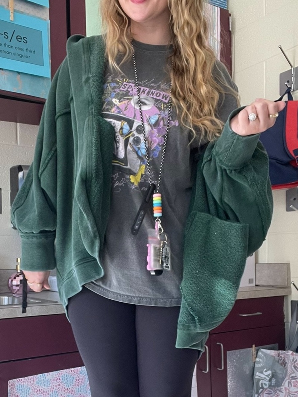 We the Free Forever Yours Cardi
XL-Rainforest